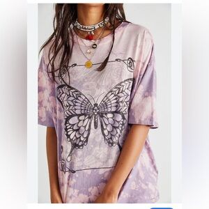 Free People x Vintage Souls Washed Butterfly Tie-Dye Tee
Size XS – Lilac/Purple